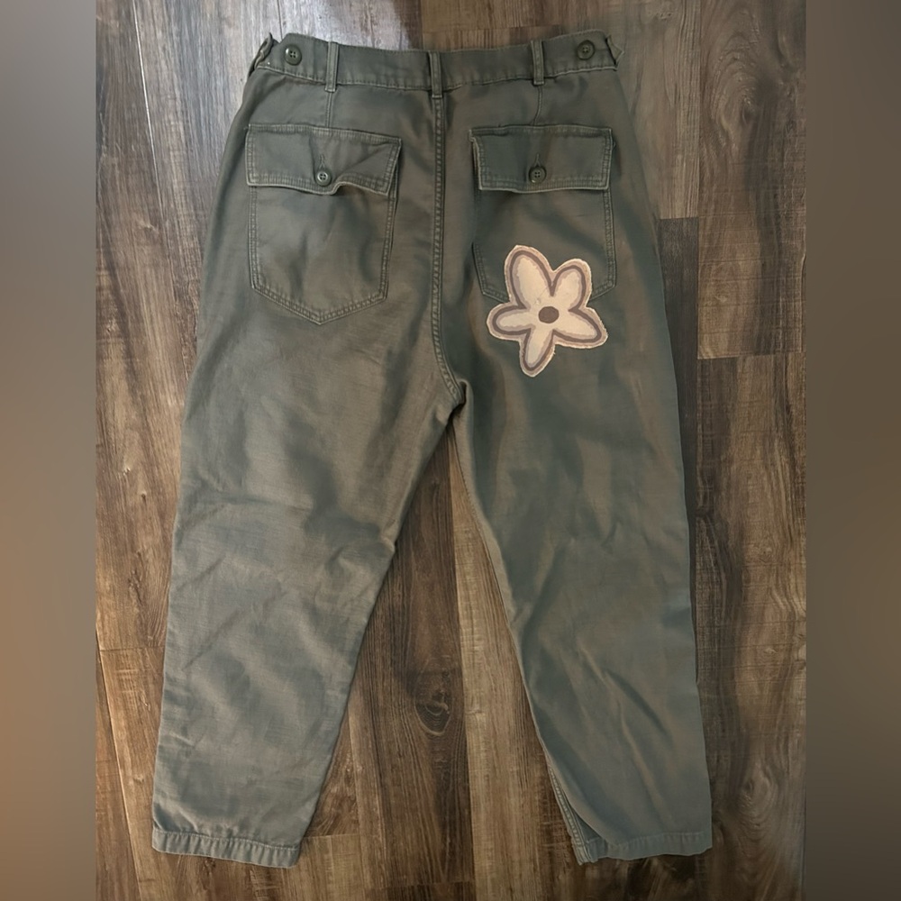 American Eagle olive pant upcycled with flowers+outline embroidery Size 10 cute